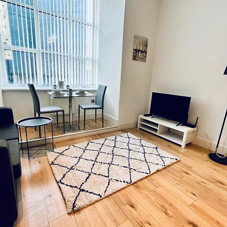 Fantastic Mill Apartment - 2023 Travellers Award Winner! Manchester Exteriör bild